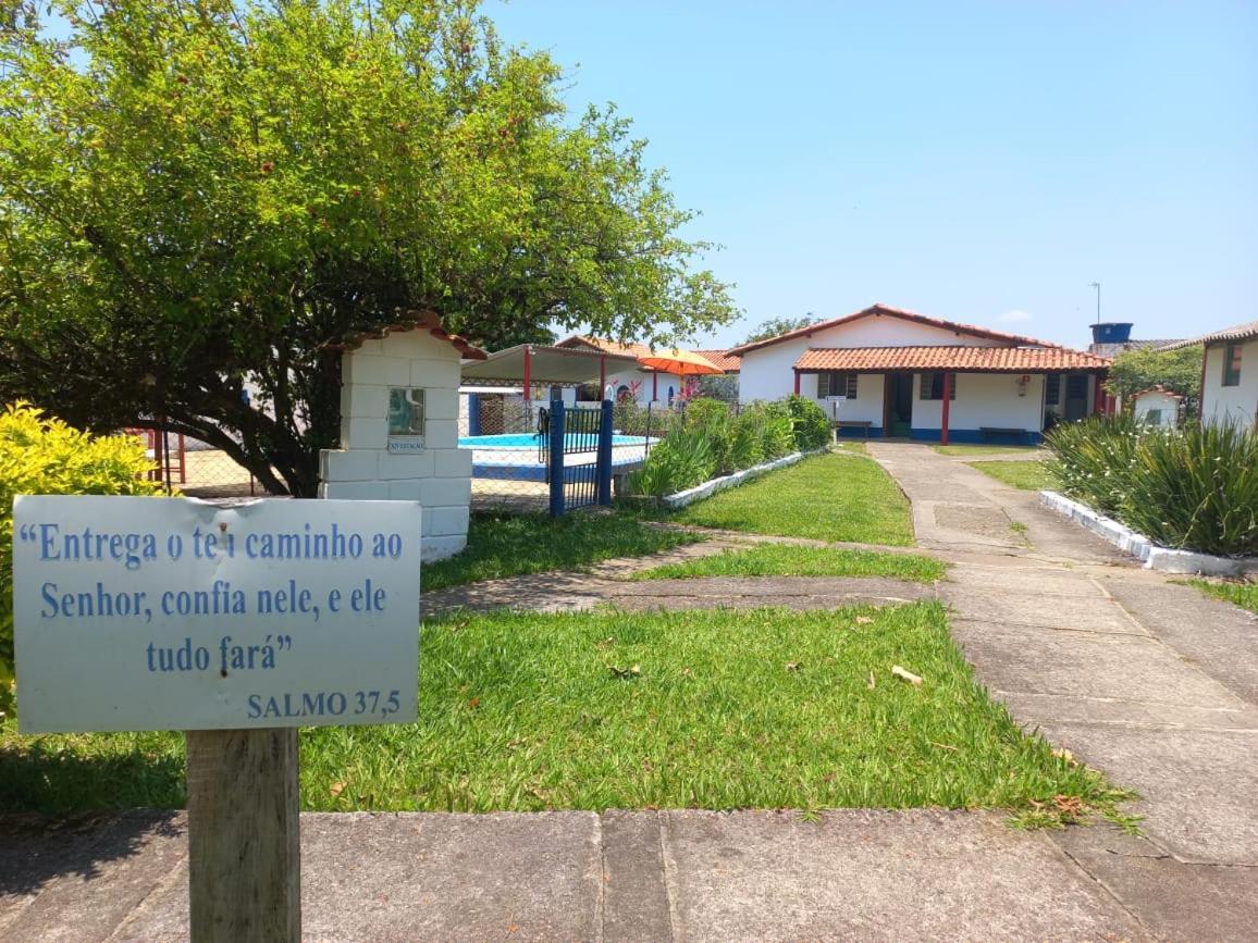 Comunidade Anuncia-Me Guaratinguetá Exteriör bild