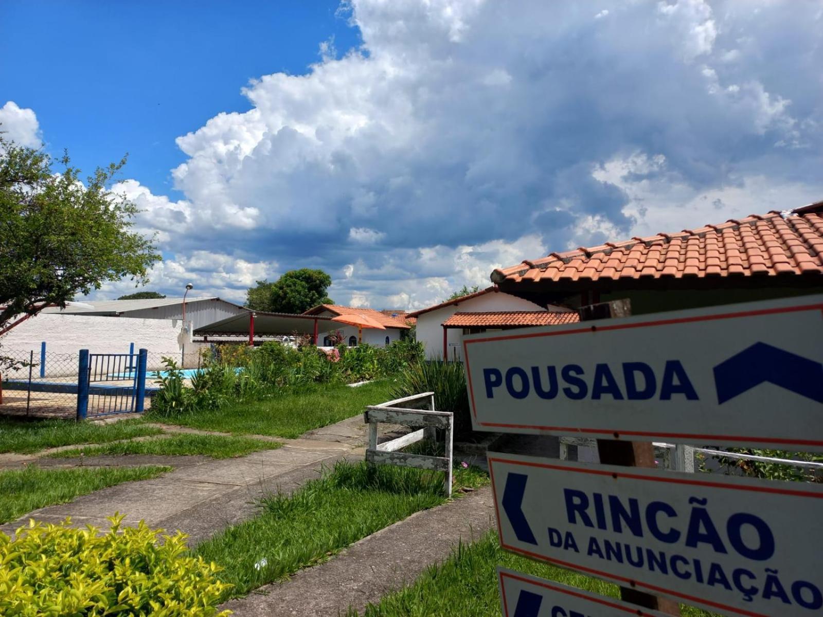 Comunidade Anuncia-Me Guaratinguetá Exteriör bild
